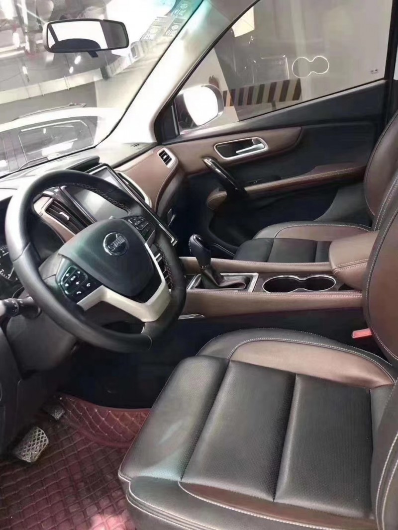 成都17年SWM斯威汽车X73