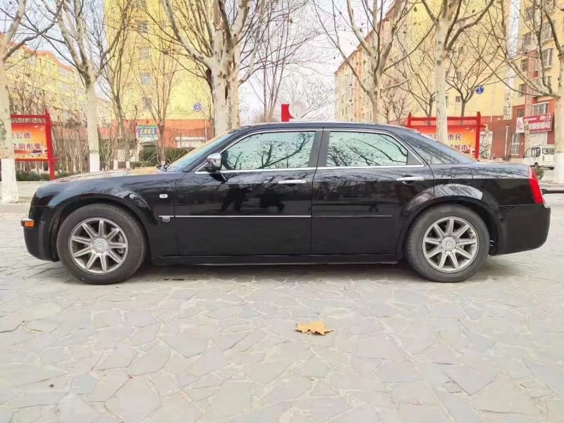 聊城09年克莱斯勒300C3