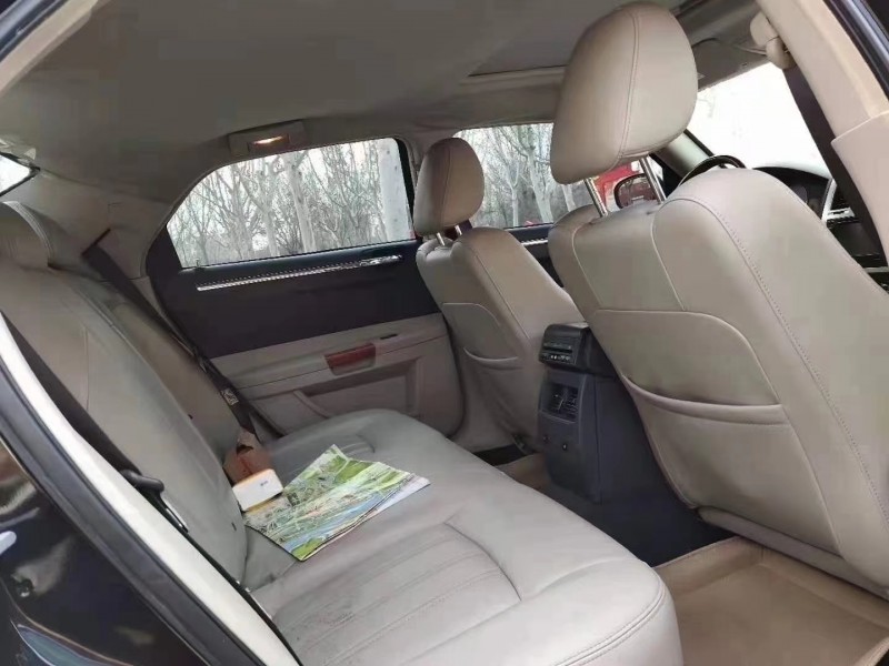 聊城09年克莱斯勒300C6