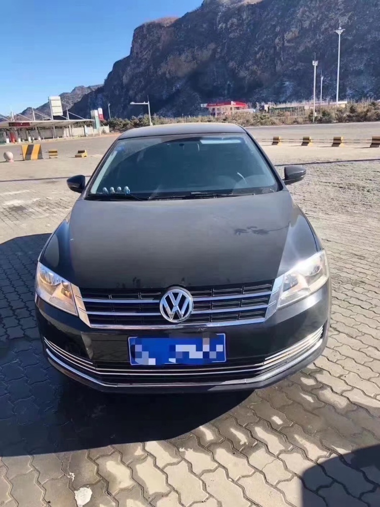 青岛17年大众朗逸1