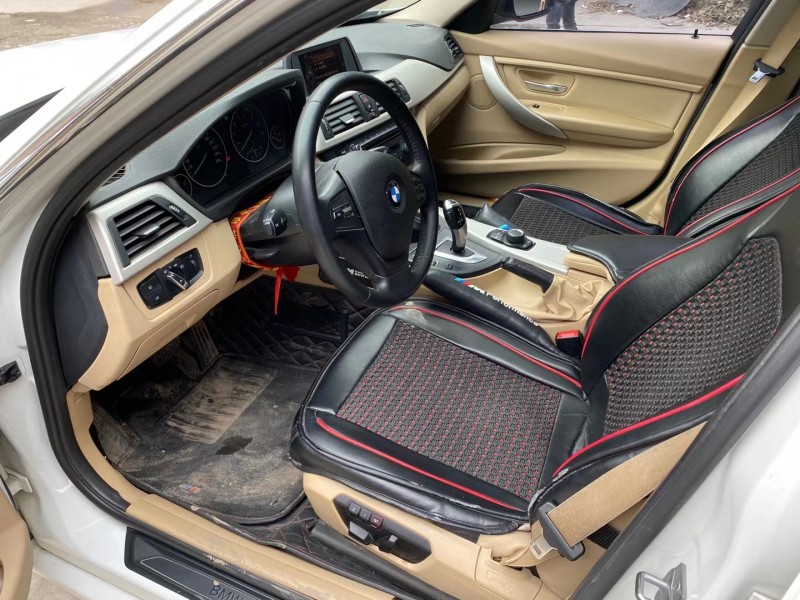 成都15年宝马3系6