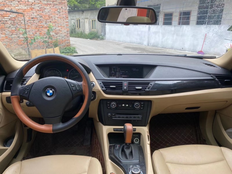 成都12年宝马X15