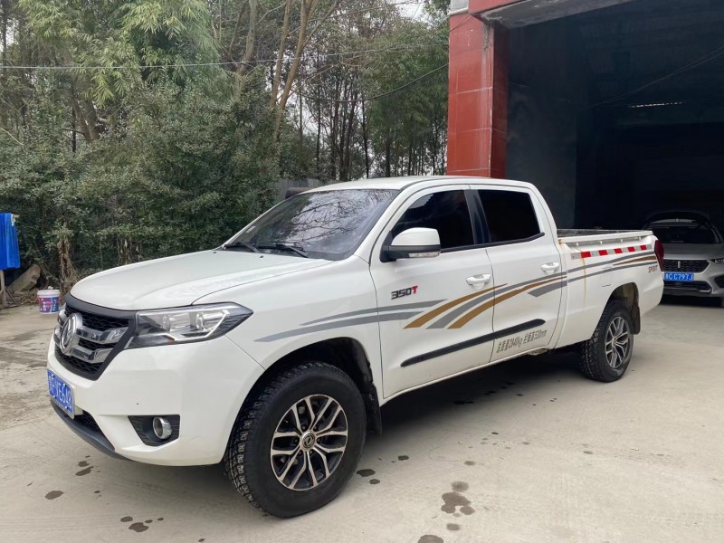 成都17年东风皮卡2