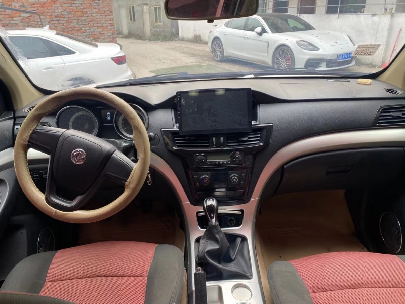 成都17年东风皮卡5