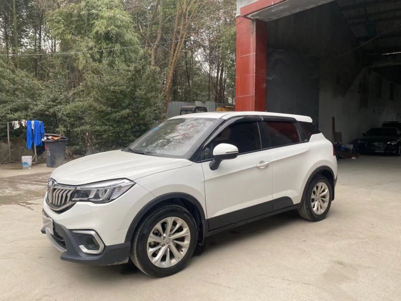 成都18年中华V32