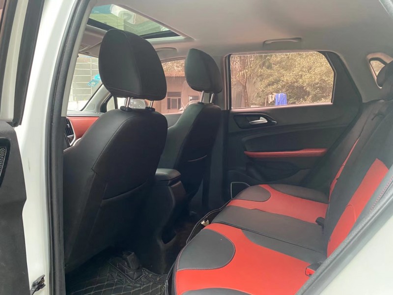 成都18年中华V34