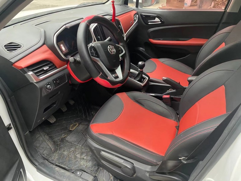 成都18年中华V36