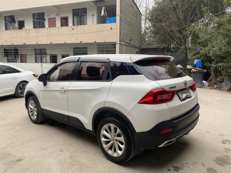 成都18年中华V37