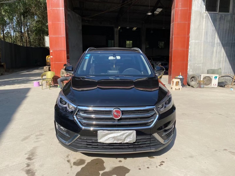 成都19年汉腾汽车X51