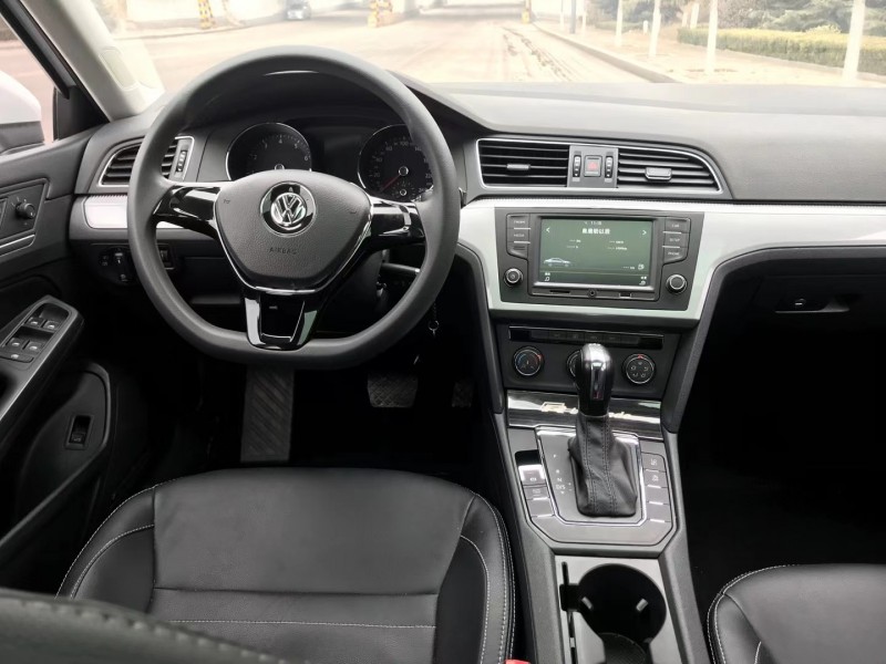 潍坊18年大众凌渡8