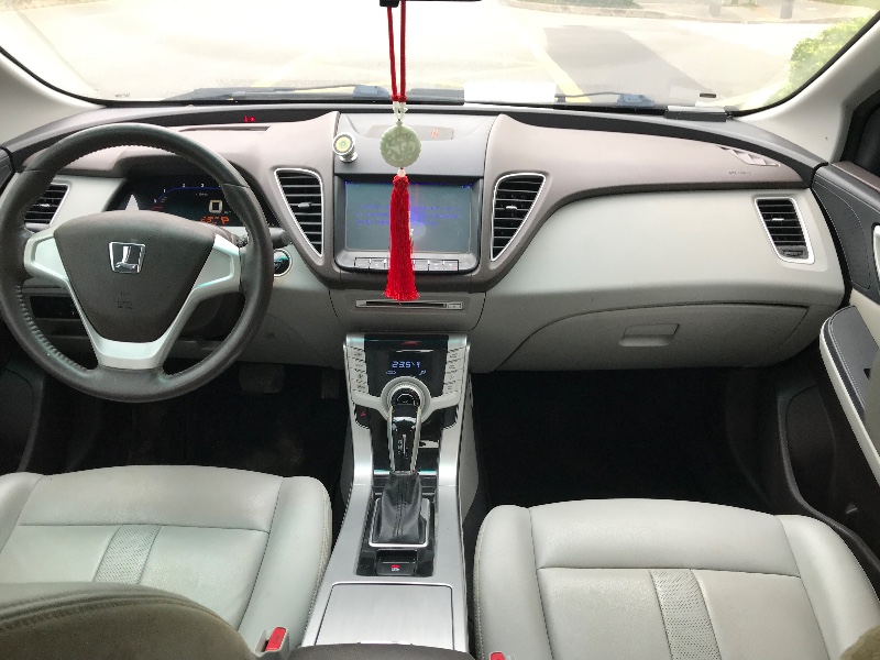 深圳14年纳智捷5 Sedan6