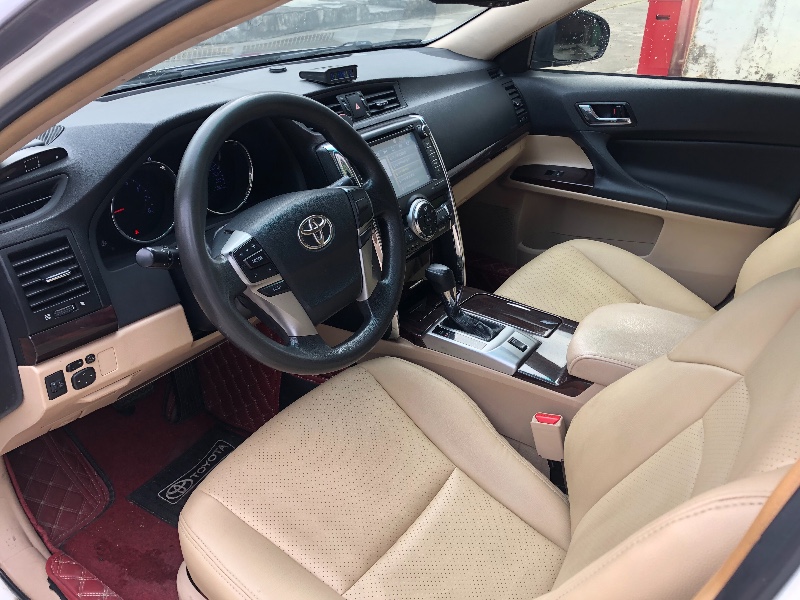 深圳13年丰田锐志7