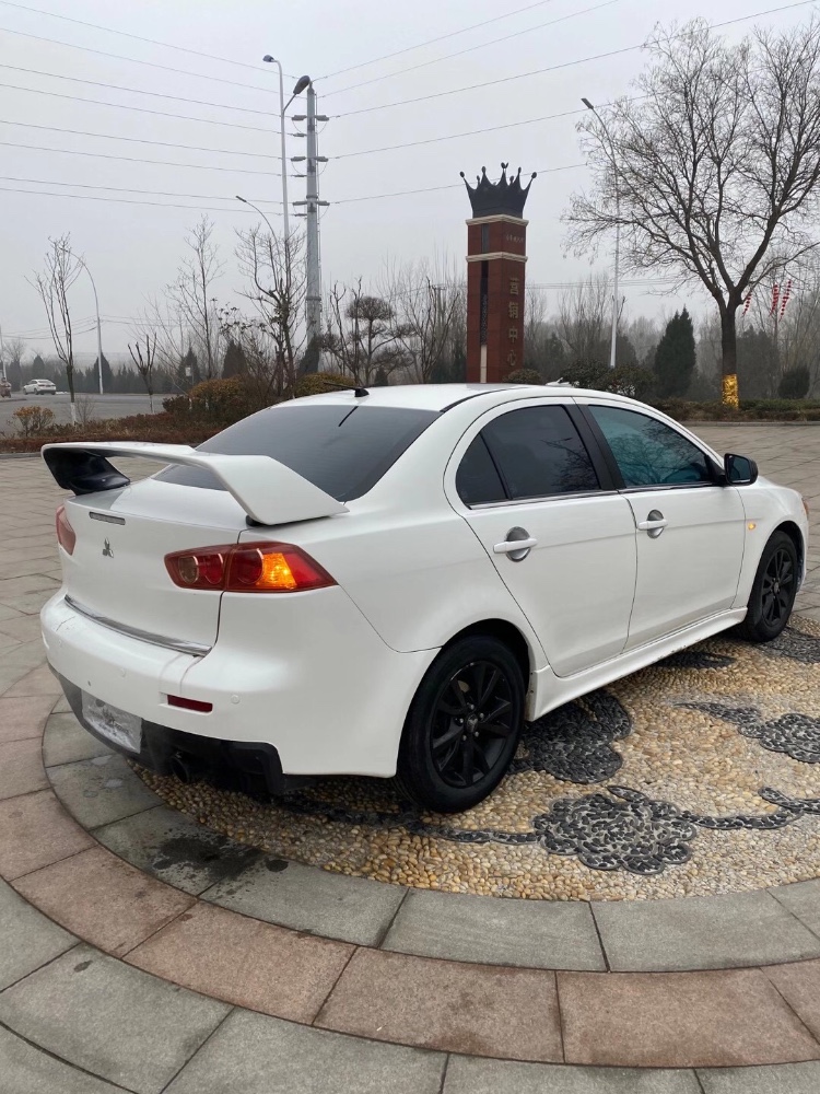 青岛12年三菱翼神4