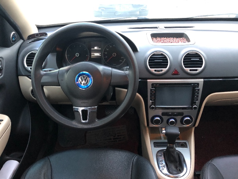 深圳12年大众朗逸6