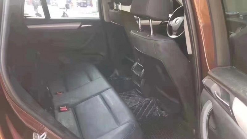 武汉17年宝马X36