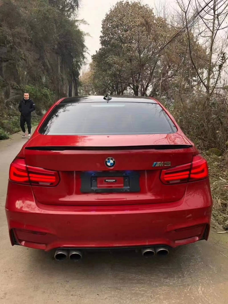 成都16年宝马3系4