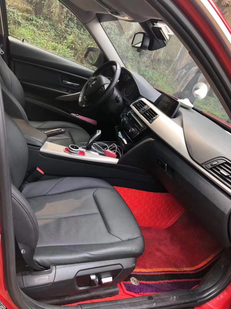 成都16年宝马3系9