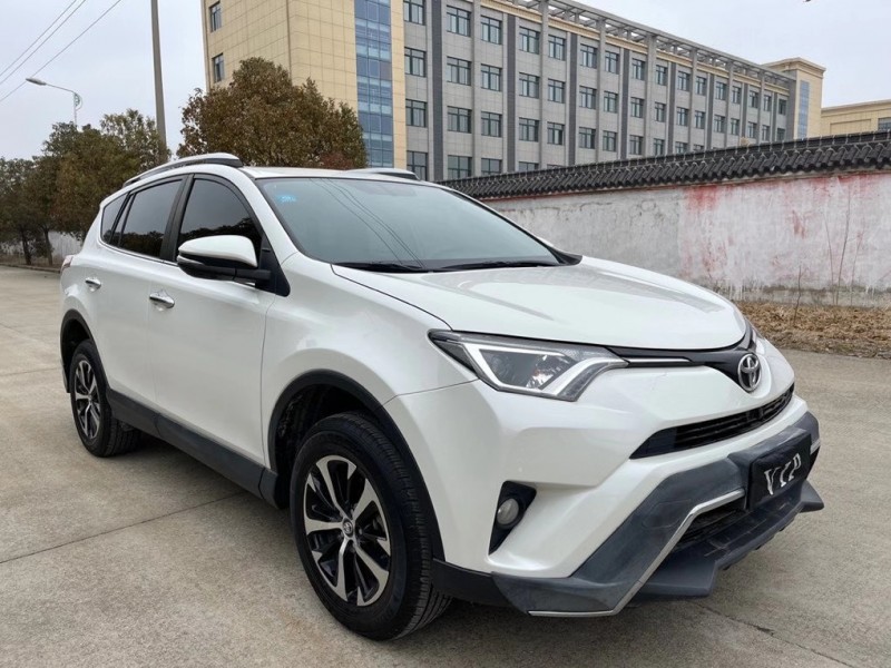 盐城17年丰田RAV4荣放2