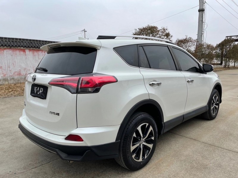 盐城17年丰田RAV4荣放5