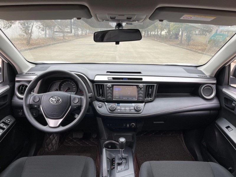 盐城17年丰田RAV4荣放7