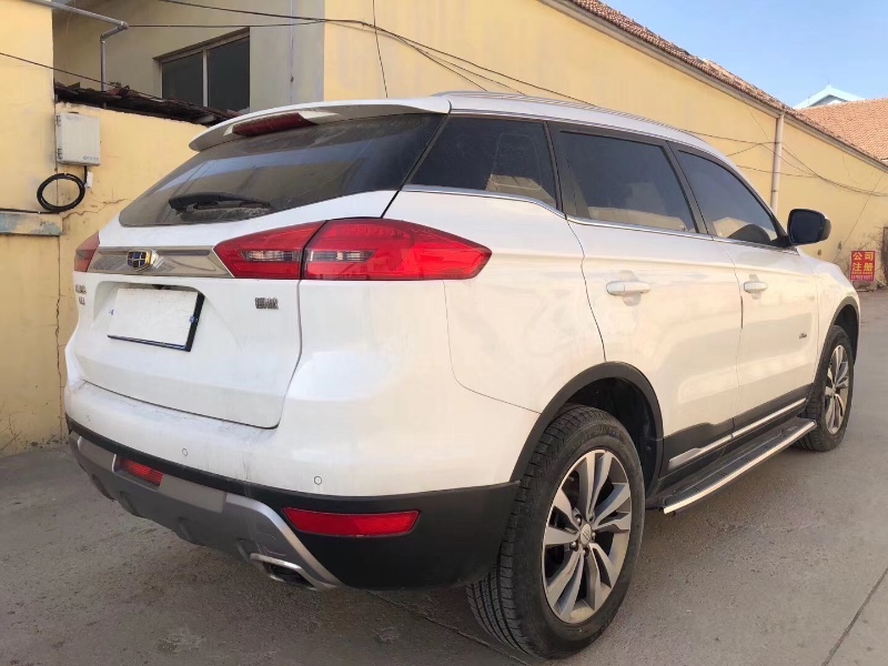 淄博17年吉利博越5