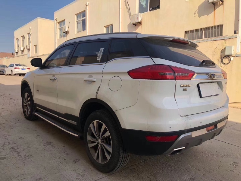 淄博17年吉利博越4