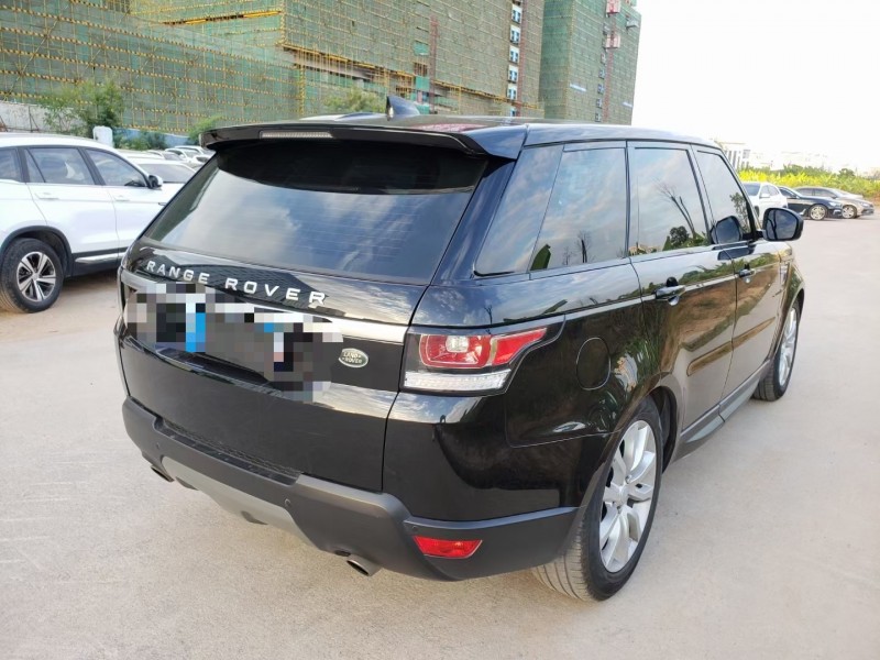 东莞19年路虎揽胜运动8