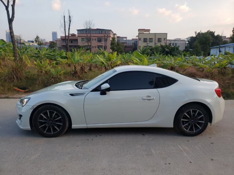 東莞17年斯巴魯BRZ5
