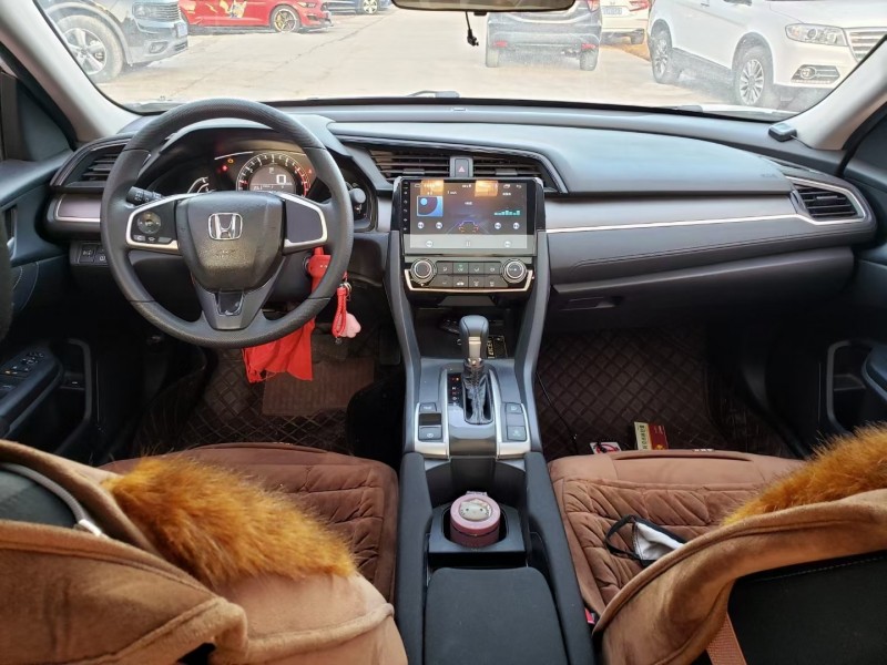 东莞19年本田思域4