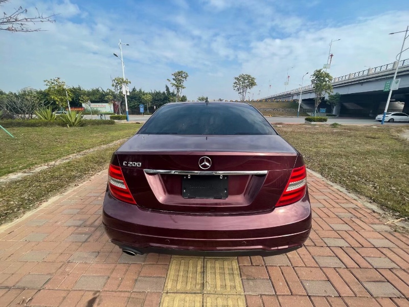 广州13年奔驰C6