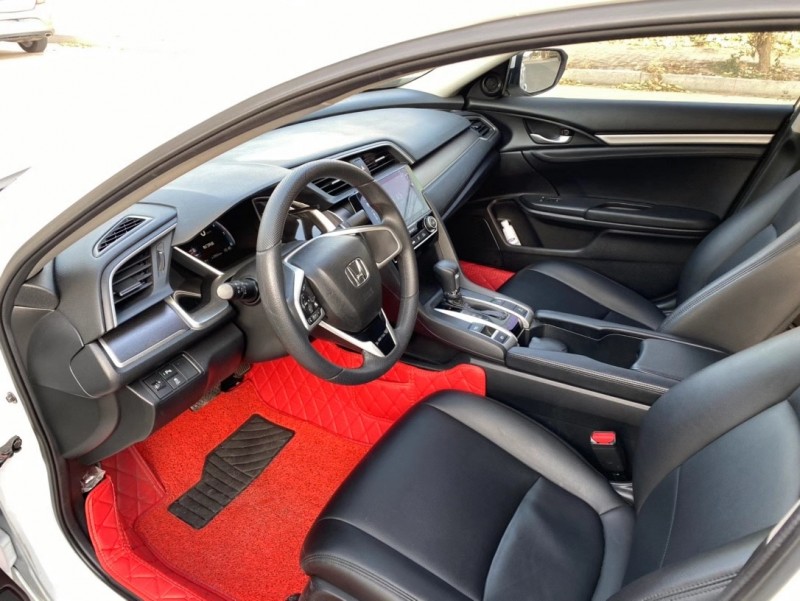 盐城19年本田思域6