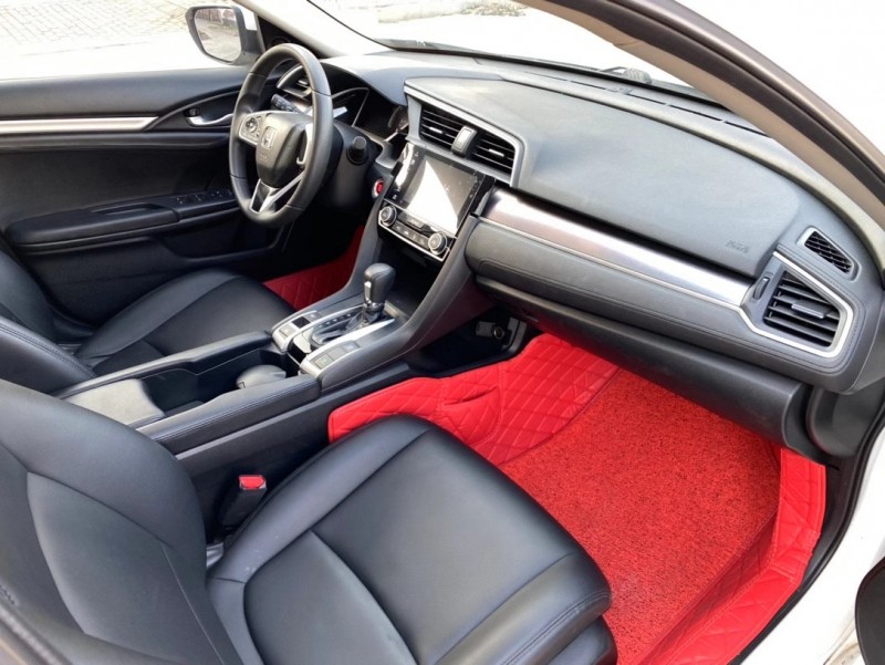 盐城19年本田思域9