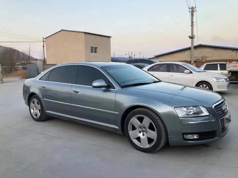 遼陽09年奧迪A8L2