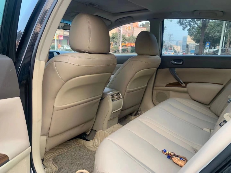 东莞12年日产天籁4