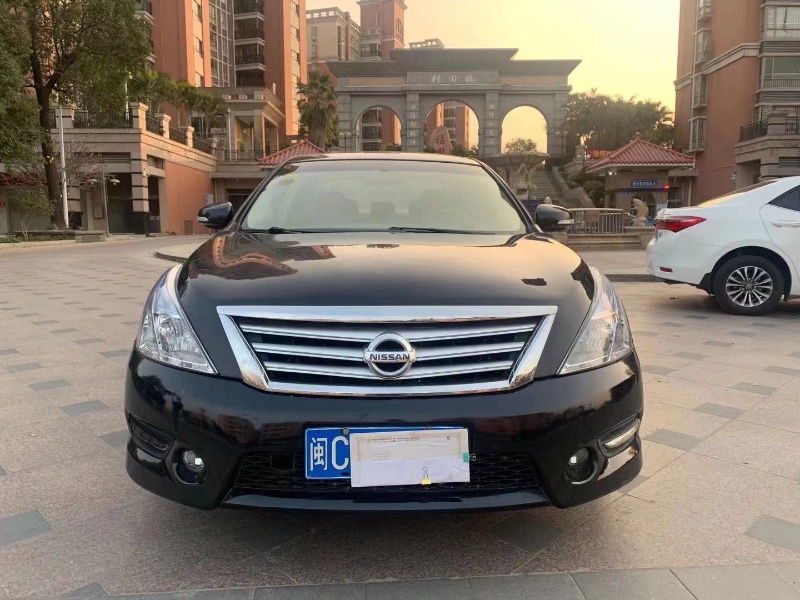 东莞12年日产天籁1