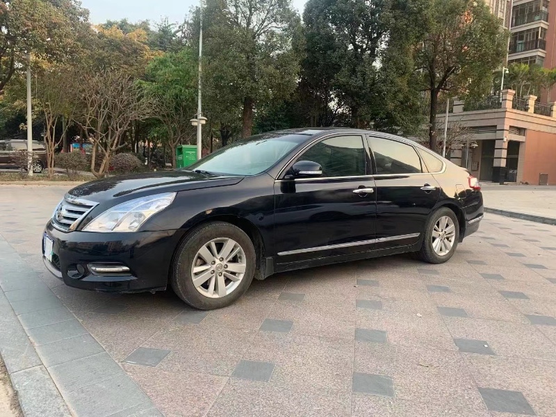 东莞12年日产天籁3