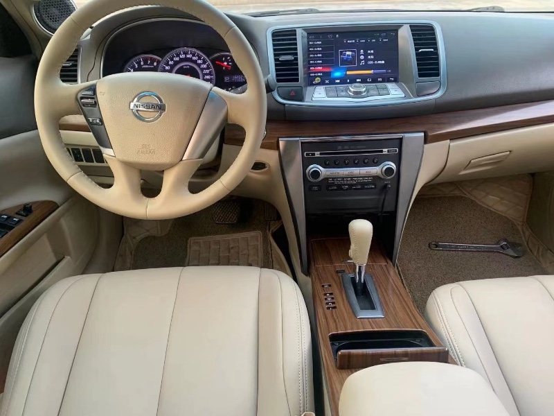 东莞12年日产天籁5