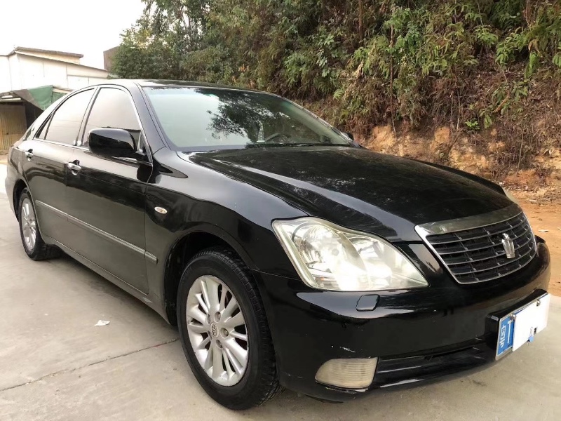 江门06年丰田皇冠3