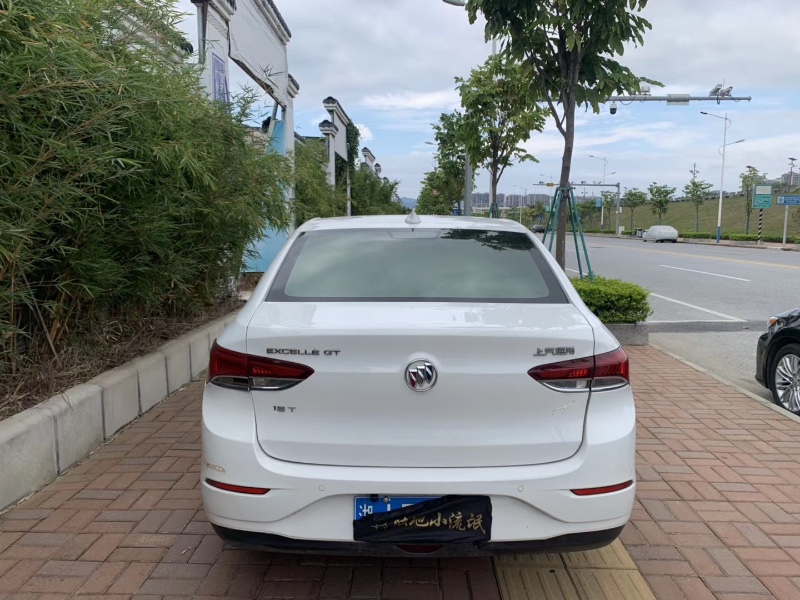 广州18年别克英朗7