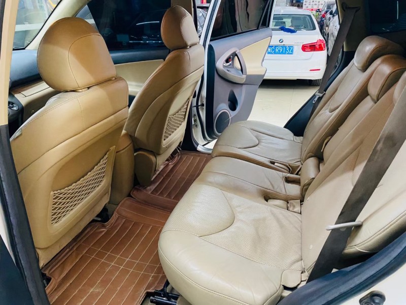 东莞12年丰田RAV4荣放7