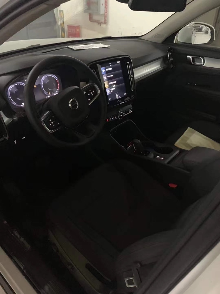 武汉20年沃尔沃XC407