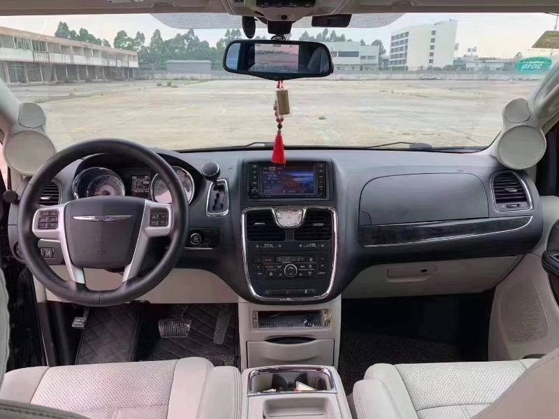 佛山14年克莱斯勒大捷龙7