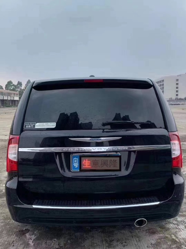 佛山14年克莱斯勒大捷龙8