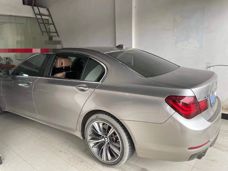 邵阳15年宝马7系2