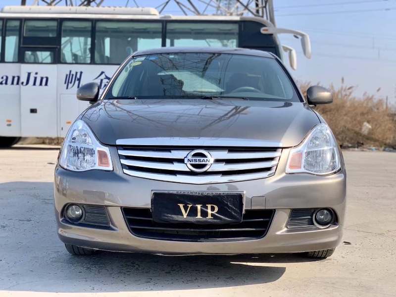 天津16年日產軒逸1
