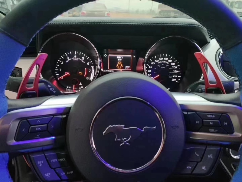 郑州15年福特野马5