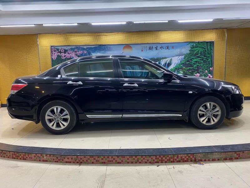 东莞10年本田雅阁5