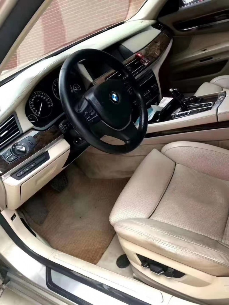 保定11年宝马7系5