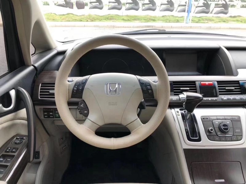 佛山14年本田艾力绅5