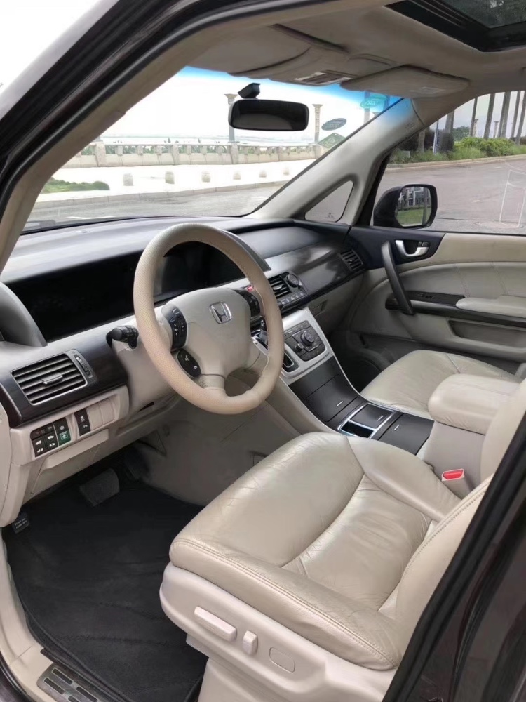 佛山14年本田艾力绅8